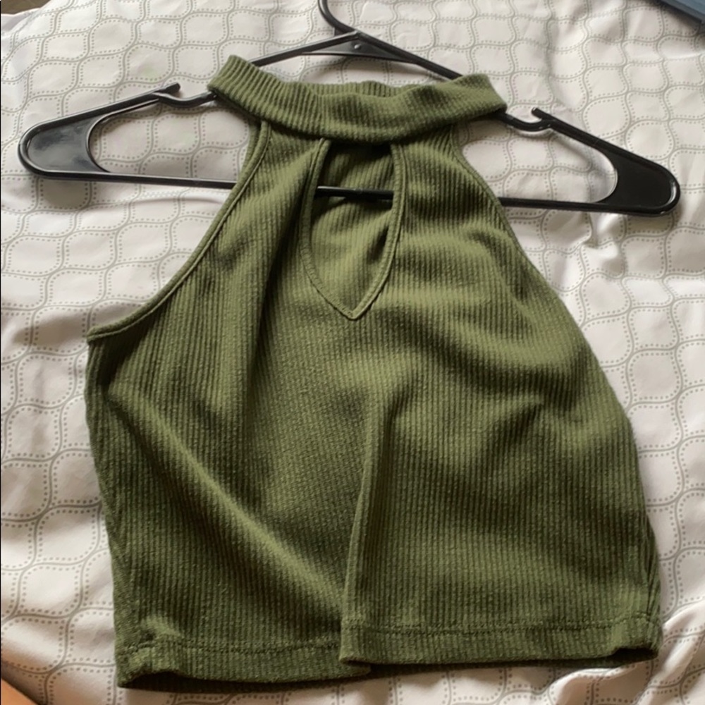 Crop top